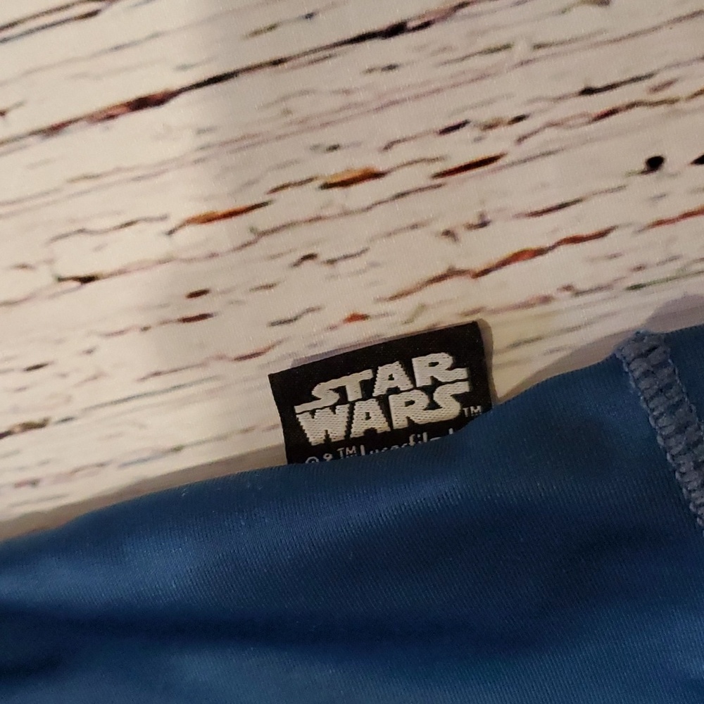 DISNEY STAR WARS BOYS RASHGUARD - Picture 6 of 7